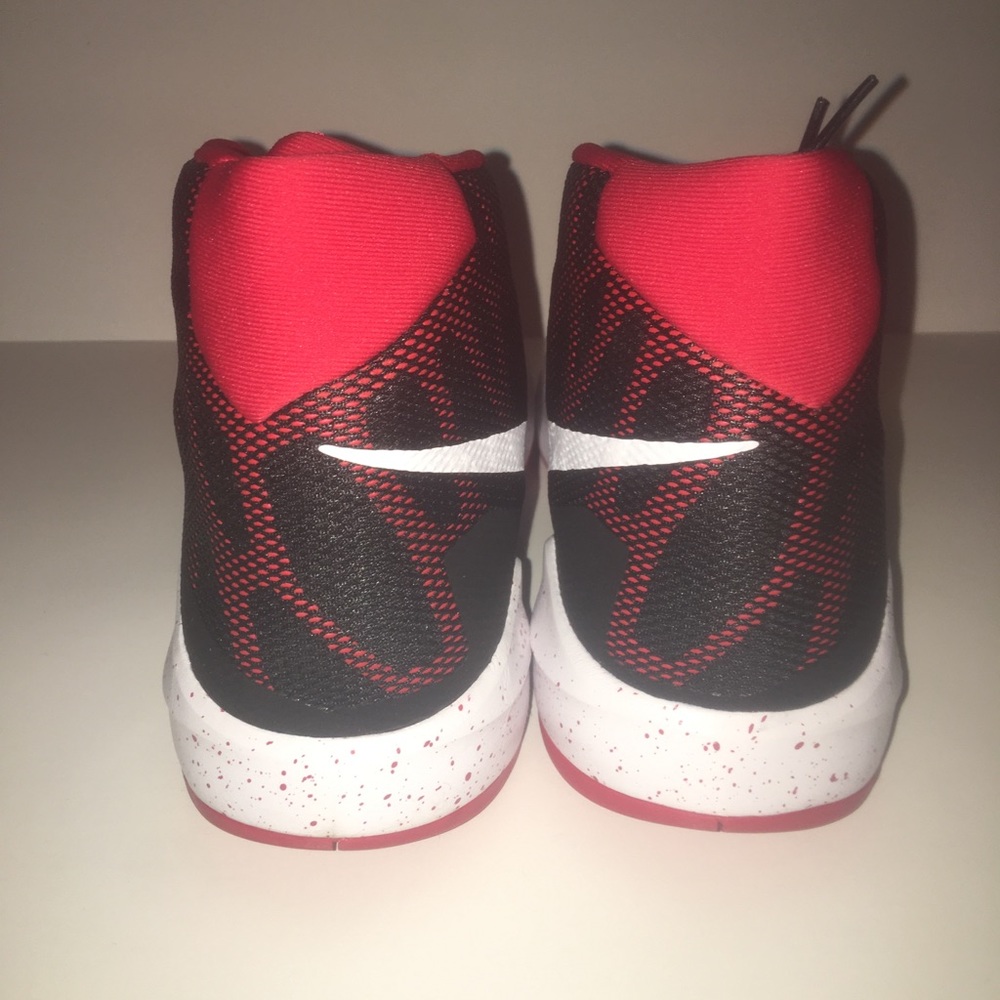 🚫SOLD🚫NIKE ZOOM DEVOSION - Picture 4 of 5